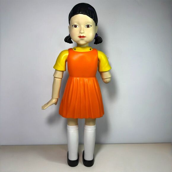 Netflix Squid Game Young-Hee Doll 15 Inch No Remote Horror Korea Drama - Picture 2 of 7